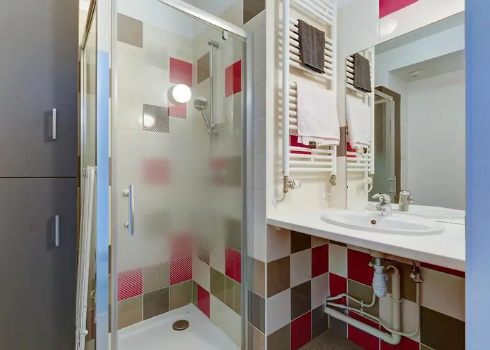 27 - Le Lokup - Wifi - Proche Tram Апартаменты